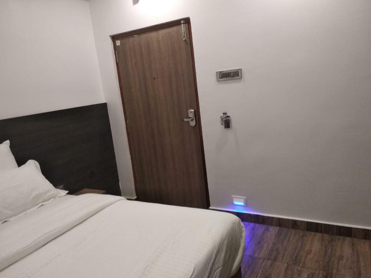 Samsan Residentia Bed & Breakfast Visakhapatnam Exterior photo